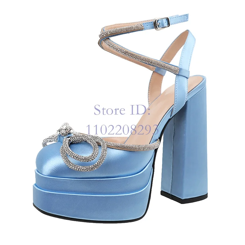 Crystal Butterfly-knot Sandals - Women'S Fashion Show recension och pris