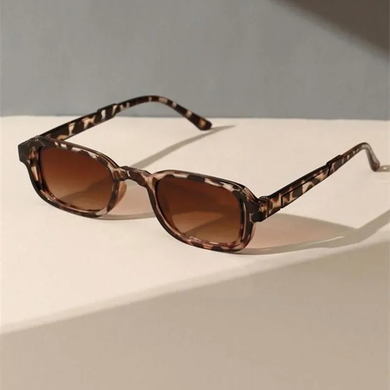 Luxurious Rectangle Sunglasses - Women'S Fashion Eyeglasses recension och pris