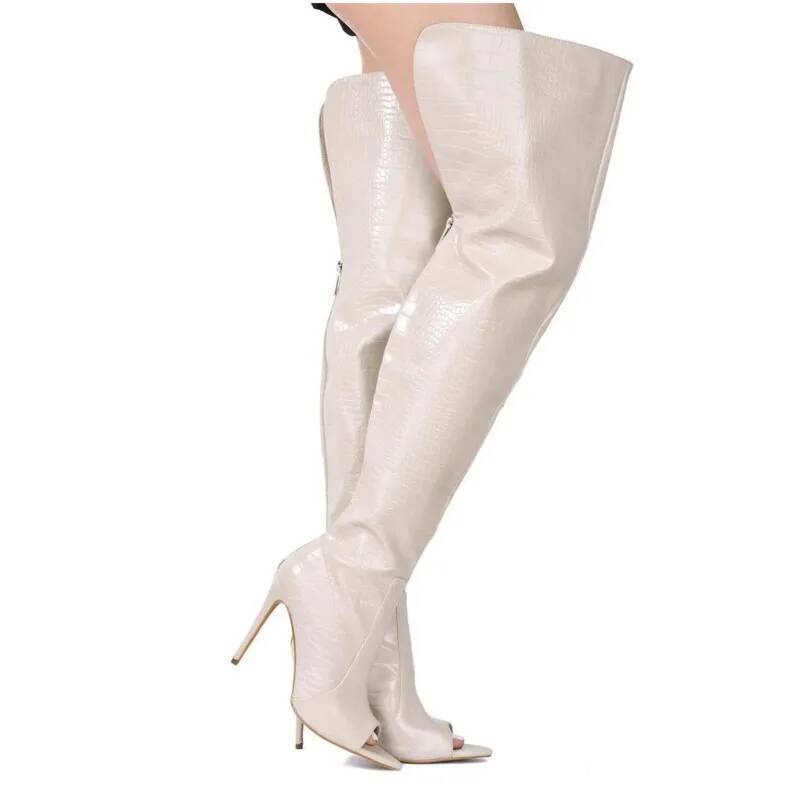 Stiletto High Heels Over The K - Women'S Fashion Trends Autumn 2025 recension och pris